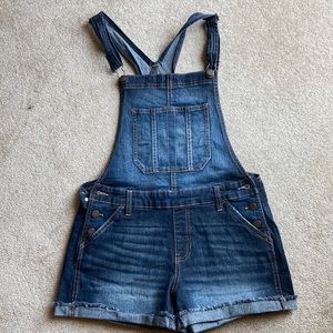 Short overalls